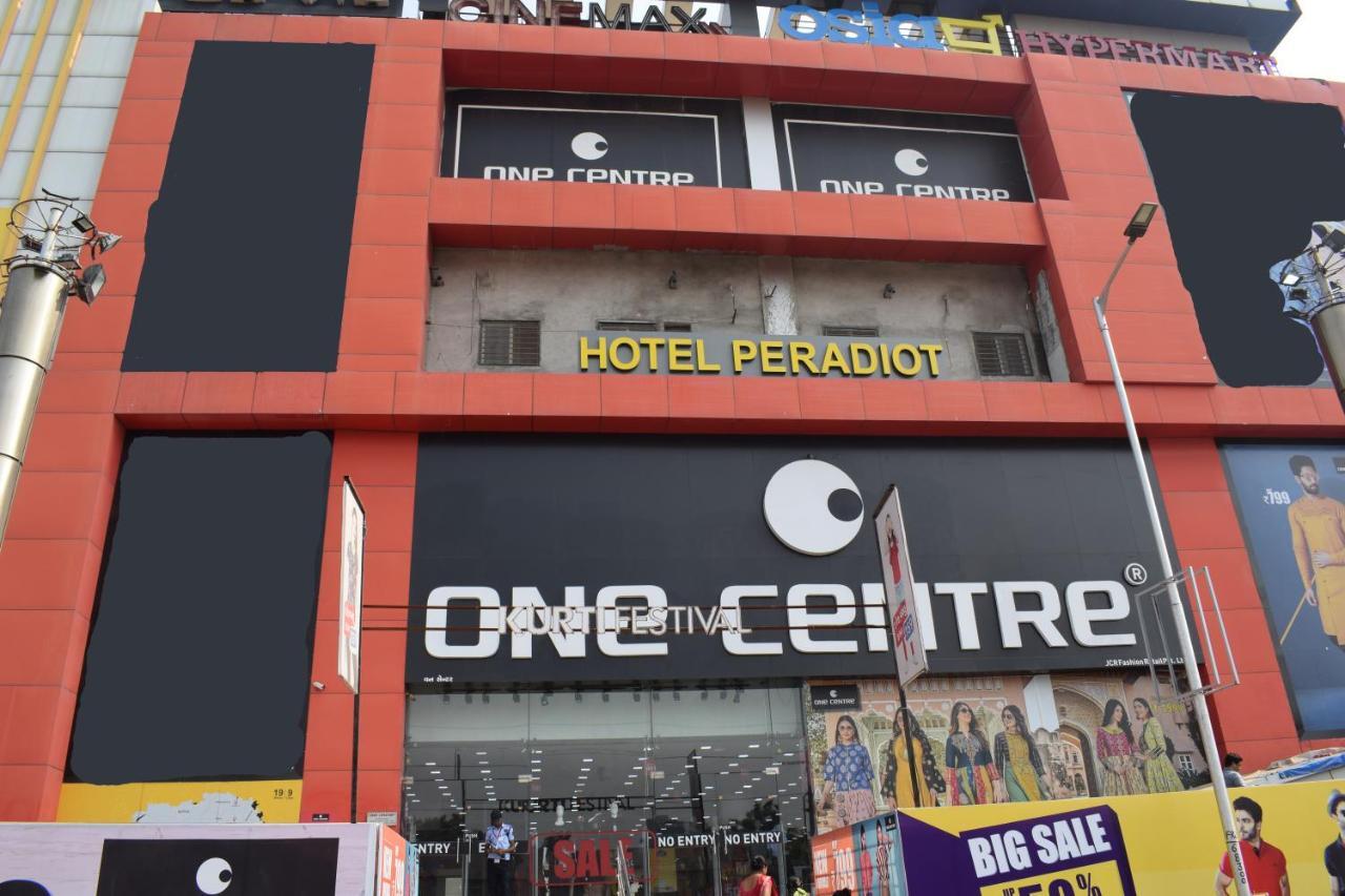 Hotel Peradiot أحمد أباد المظهر الخارجي الصورة